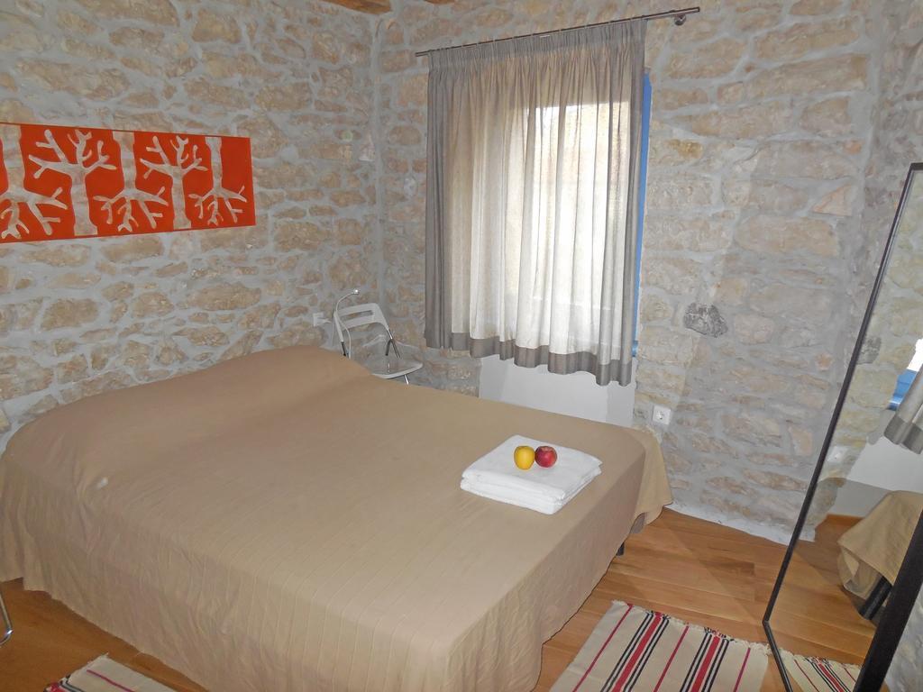 Stone House Apartments Brtonigla Exterior foto